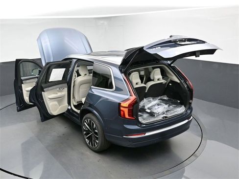 New 2026 Volvo XC90 B6 Ultra image 51