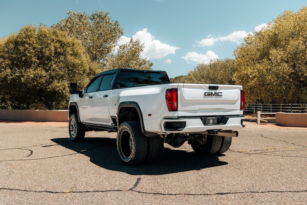 Used 2023 GMC Sierra 3500 Denali w/ Denali Ultimate Package AWD/4WD image 5