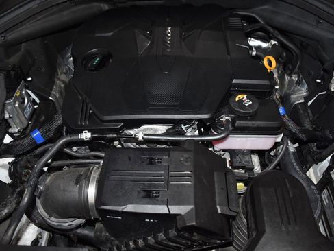 Used 2023 Genesis GV70 2.5T w/ Sport Prestige Package image 7