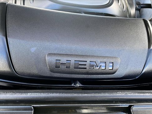 Used 2020 Dodge Durango R/T w/ Blacktop Package image 31