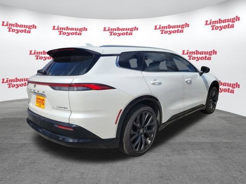 Used 2025 Toyota Crown Signia Limited image 27