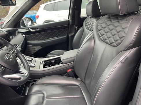 Used 2022 Hyundai Palisade Calligraphy image 8