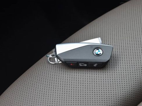 Used 2025 BMW X3 xDrive30i image 40