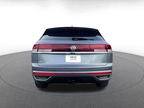 Used 2025 Volkswagen Atlas Cross Sport SE image 12