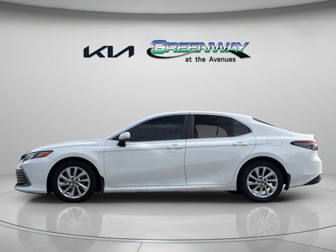Used 2023 Toyota Camry LE FWD image 3