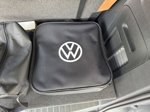 New 2025 Volkswagen ID. Buzz Pro S Plus image 23