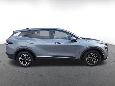 Used 2025 Kia Sportage LX FWD image 15