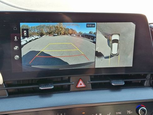 Used 2025 Kia Sportage SX image 22