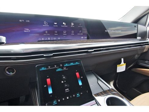 New 2026 Cadillac Escalade Luxury image 17