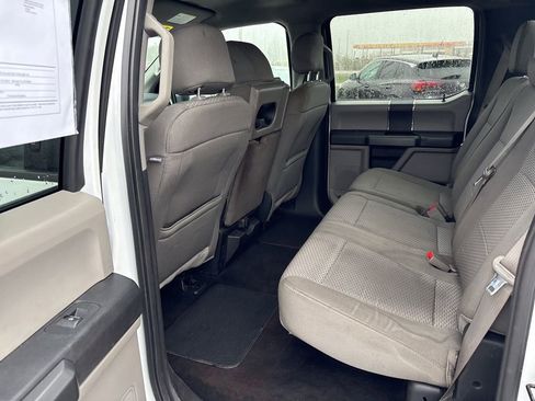 Used 2018 Ford F150 XLT w/ Trailer Tow Package image 10