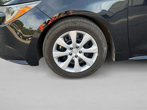 Used 2024 Toyota Corolla LE FWD image 14