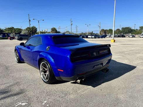 Used 2018 Dodge Challenger R/T Scat Pack w/ Leather Interior Group RWD image 7
