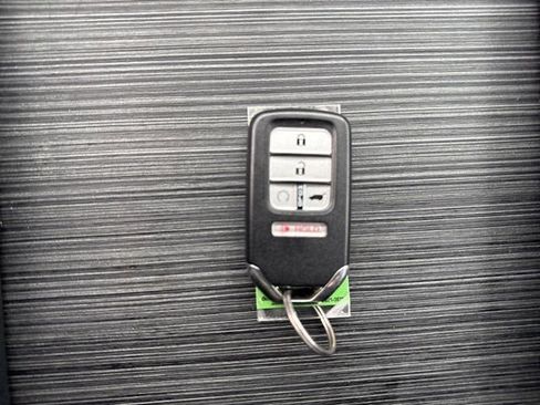 Used 2022 Honda Pilot EX-L image 30