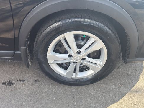 Certified 2022 Nissan Kicks S w/ Interior Electronics Package image 9