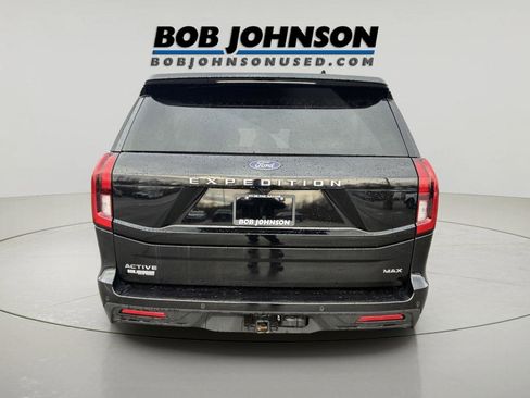 Used 2025 Ford Expedition Max Active AWD/4WD image 4