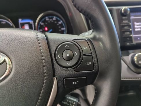 Used 2018 Toyota RAV4 Limited w/ Advanced Technology Package AWD/4WD image 23