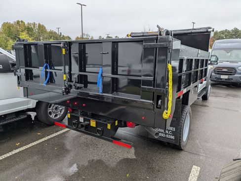 New 2026 Ford F550 4x4 Regular Cab Super Duty image 4