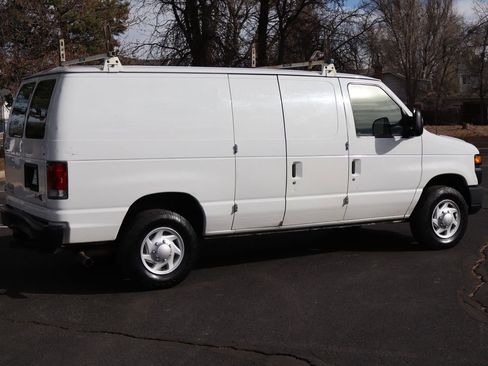Used 2013 Ford E-250 and Econoline 250 image 4