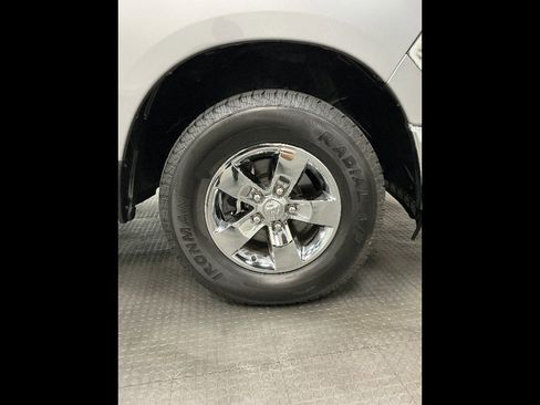 Used 2023 RAM 1500 Classic SLT w/ Trailer & Traction Group AWD/4WD image 38