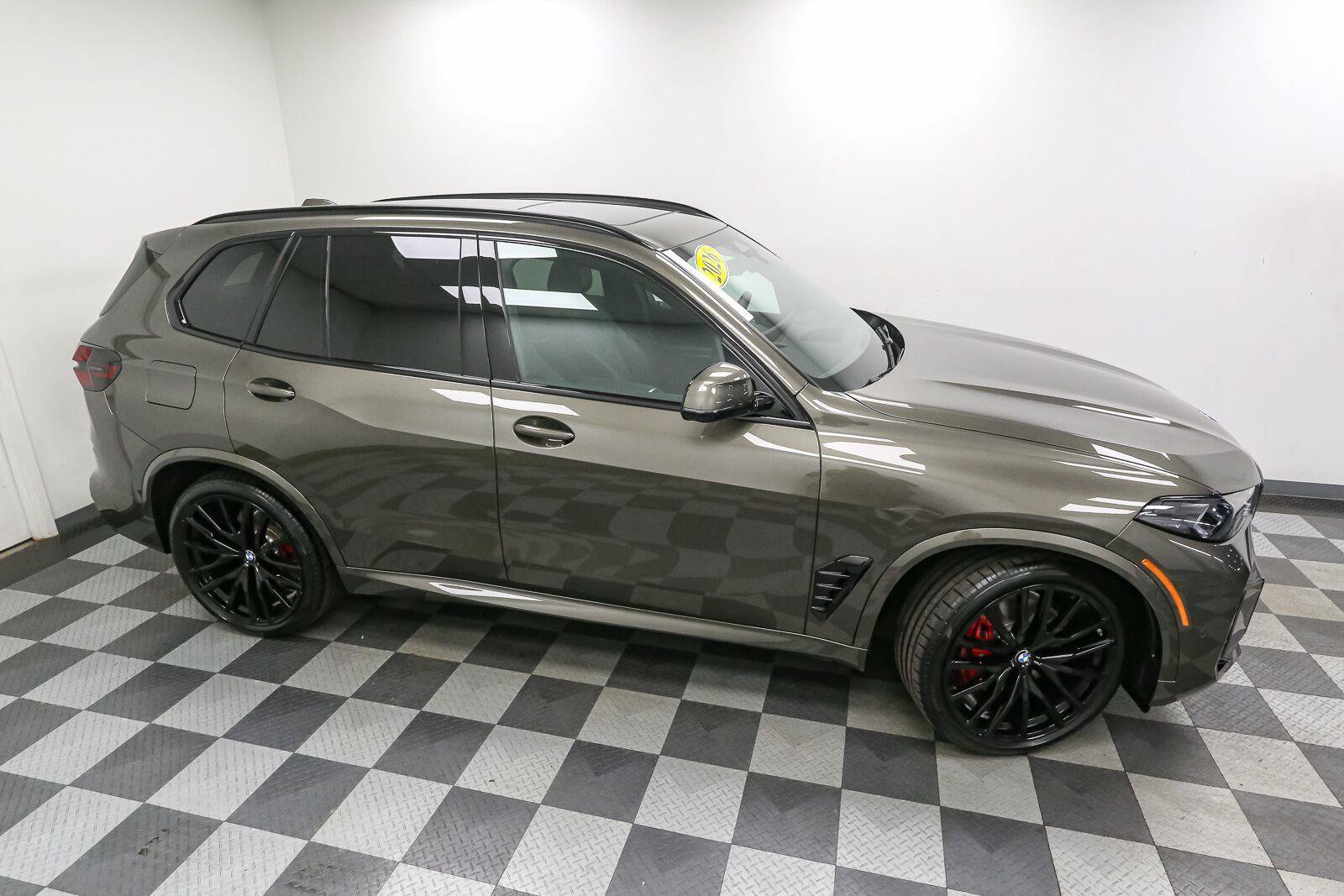Used 2026 BMW X5 xDrive40i w/ M Sport Package AWD/4WD image 5