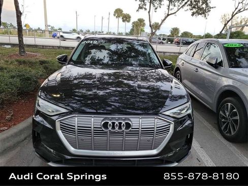 Used 2019 Audi e-tron Premium Plus image 8