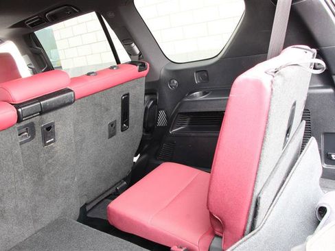 Used 2023 Lexus GX 460 Premium w/ Premium Package image 29