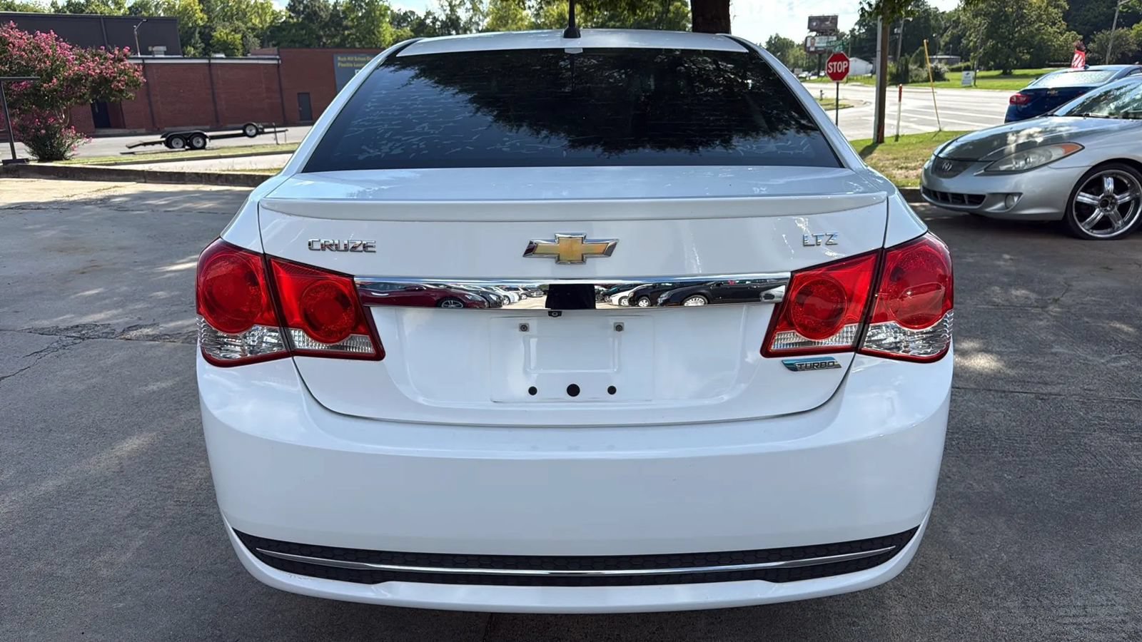 Used 2014 Chevrolet Cruze LTZ w/ RS Package FWD image 4