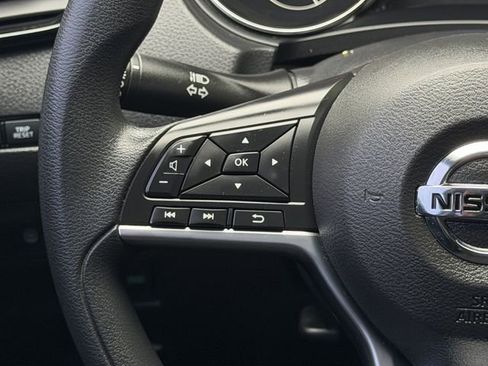 Used 2021 Nissan Rogue Sport S FWD image 13