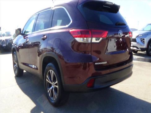 Used 2019 Toyota Highlander LE image 8
