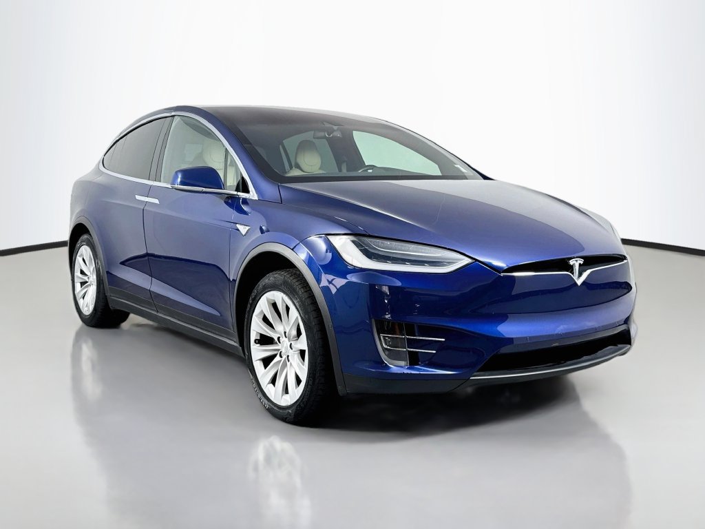 Used 2016 Tesla Model X 90D AWD/4WD image 4