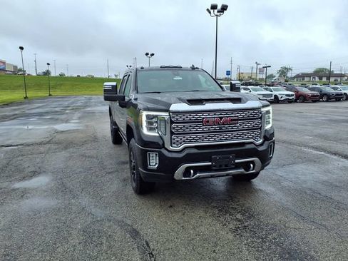 Used 2021 GMC Sierra 2500 Denali w/ Denali Black Diamond Edition AWD/4WD image 4