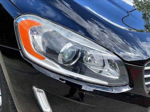 Used 2017 Volvo XC60 T5 Inscription w/ Preferred Option Package AWD/4WD image 39