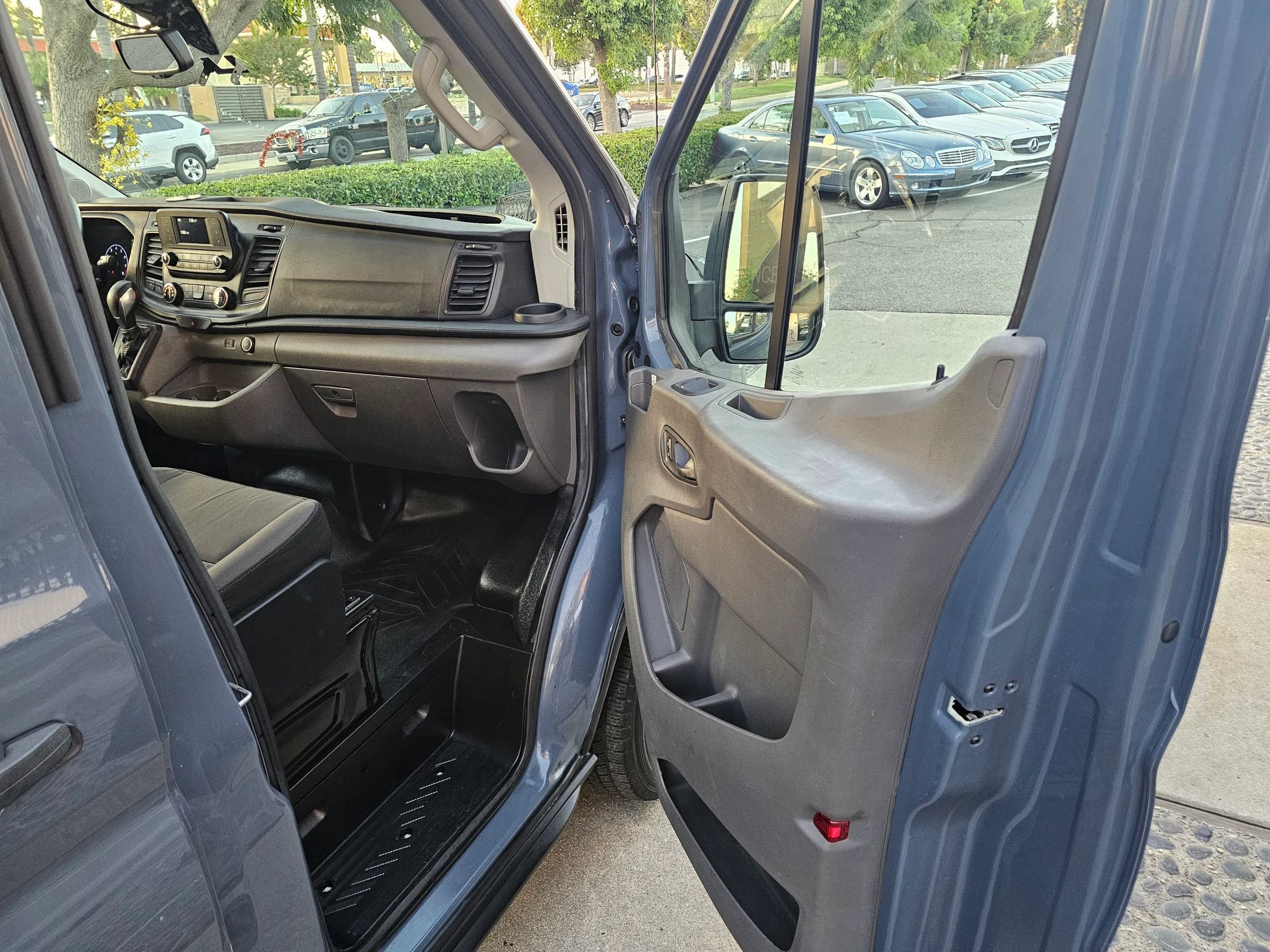 Used 2020 Ford Transit 250 148 High Roof Extended RWD image 16