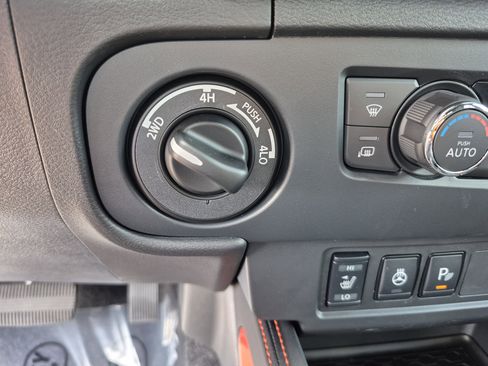 New 2026 Nissan Frontier PRO-4X w/ Pro-4x Convenience Package AWD/4WD image 27