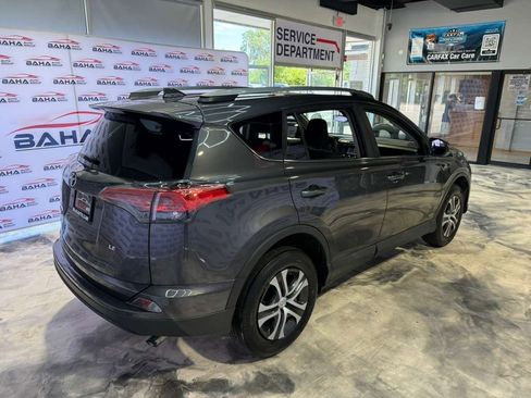 Used 2017 Toyota RAV4 LE FWD image 6