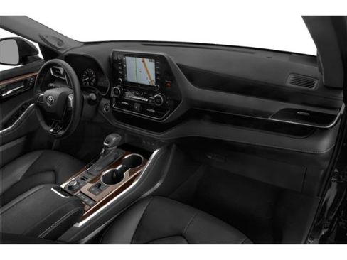 Used 2021 Toyota Highlander Limited FWD image 15