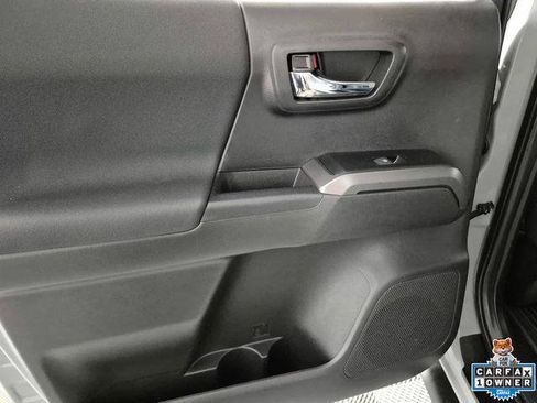 Certified 2023 Toyota Tacoma TRD Off-Road AWD/4WD image 24