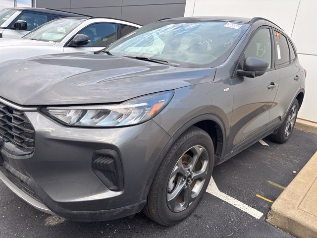 Used 2025 Ford Escape ST-Line AWD/4WD image 13