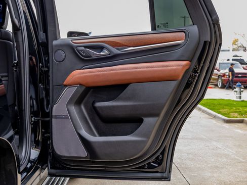 Used 2024 GMC Yukon Denali Ultimate image 40