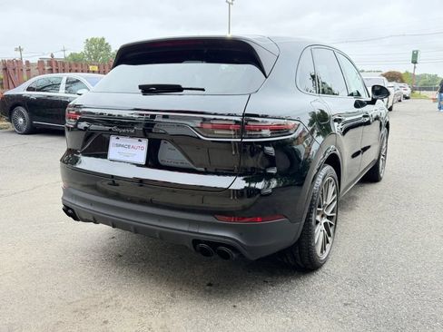 Used 2023 Porsche Cayenne Platinum Edition AWD/4WD image 6