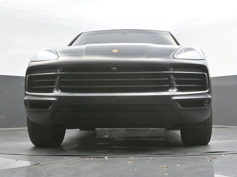 Certified 2022 Porsche Cayenne AWD/4WD image 39