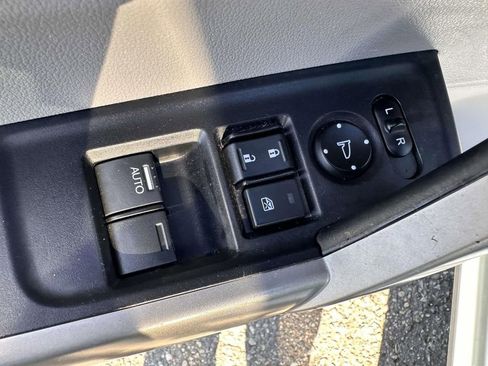 Used 2012 Honda Civic LX image 9