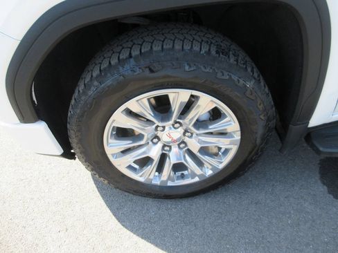 Certified 2022 GMC Sierra 1500 Denali w/ Driver Alert Package II AWD/4WD image 16