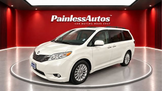 Used 2017 Toyota Sienna XLE w/ XLE Navigation Package FWD 360° Tour