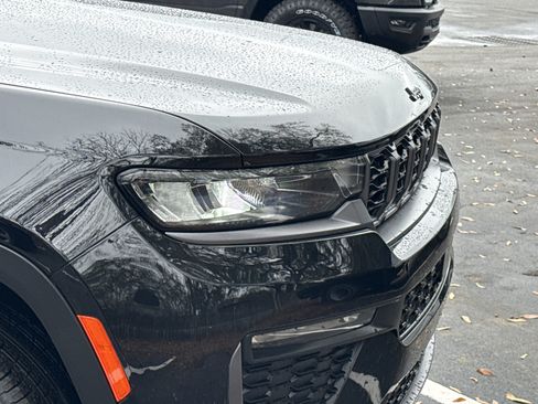 New 2026 Jeep Grand Cherokee Limited image 10