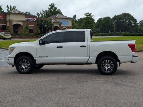 Used 2024 Nissan Titan SV w/ SV Convenience Package AWD/4WD image 28
