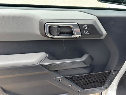 Certified 2023 Ford Bronco Big Bend w/ Sasquatch Package image 14