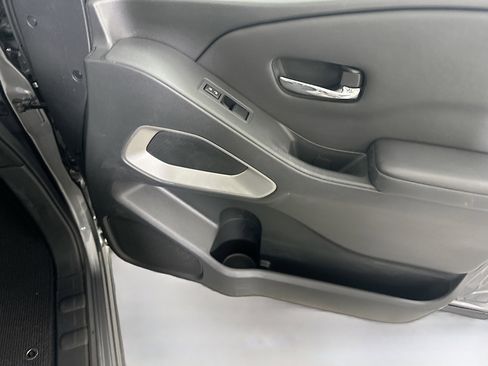 Used 2024 Nissan Frontier SV w/ Technology Package image 29