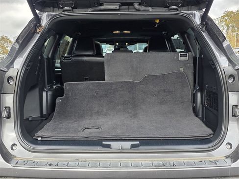 Used 2024 Toyota Highlander XSE image 27