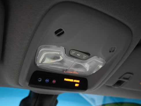Used 2019 Chevrolet Bolt LT image 19